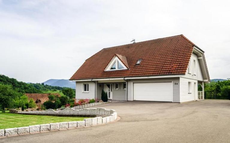 Extension de bâtiment à La Cluse-et-Mijoux : budget et planification
