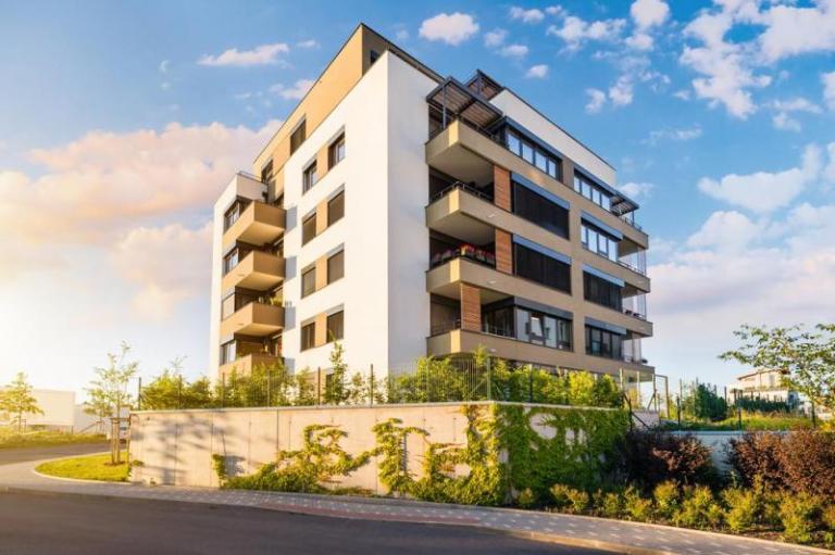 Comment réussir la construction de votre immeuble à La Cluse-et-Mijoux ?